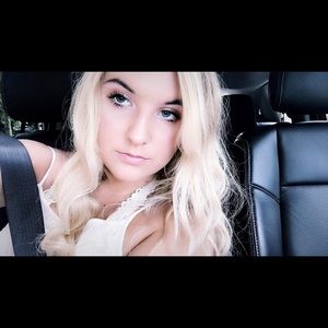 Meet your Posher, Ally